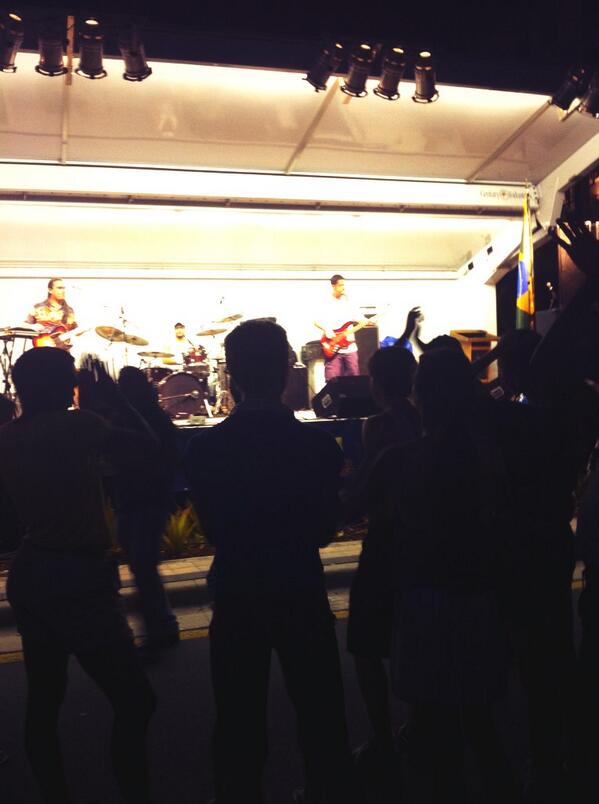AdamGanuza's tweet photo. Eta Carinae playing Jorge Ben classics. #RFWorldMusic http://t.co/yKeaP528Nw