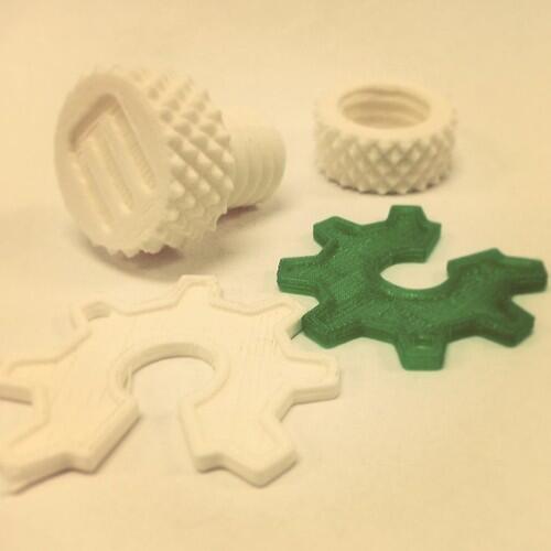 bmine3rz's tweet image. “New materials! #3dprinting #jmuid #replicator” by… bit.ly/1cQHteR