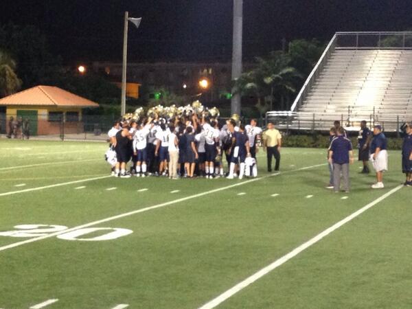 itsfabii's tweet photo. Bison victory 🏈👏 http://t.co/Sv5xOd04lE