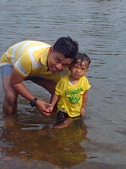 ivorahmayeni's tweet photo. @ID_AyahASI belenang dicungai cama ayah http://t.co/dCq3Olylxn