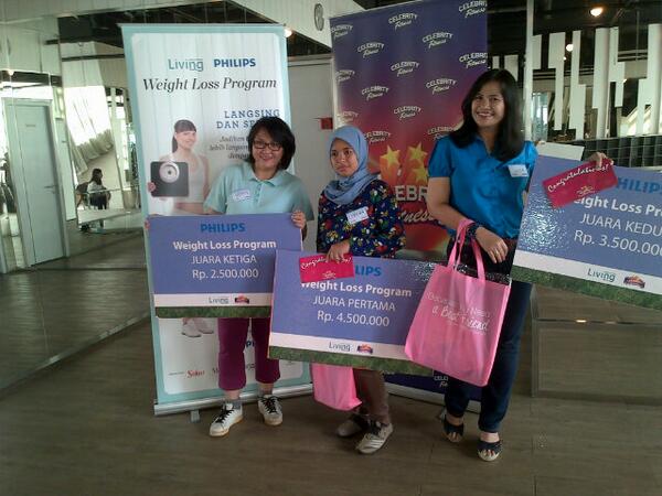 Herman_effendy's tweet photo. Congrats "@vivapurnama: "@MSLiving_ID: Ini dia pemenang #PhilipsWeightLossProgram !  http://t.co/r6qKGFqiIT" Alhamdulillah big tnx for all"