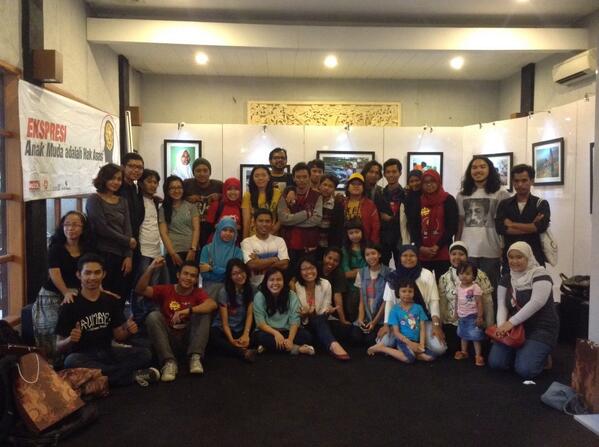 KontraS's tweet photo. Selamat kepada angkatan V #SeHAMA2013! Jadilah hama2 penyebar virus kemanusiaan! http://t.co/vDFGbKugPg
