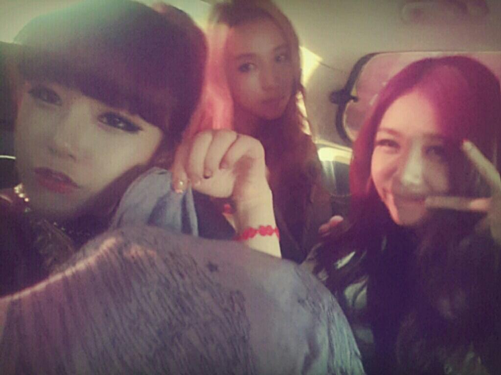 BTjmWzDCEAA2tHt.jpg:large