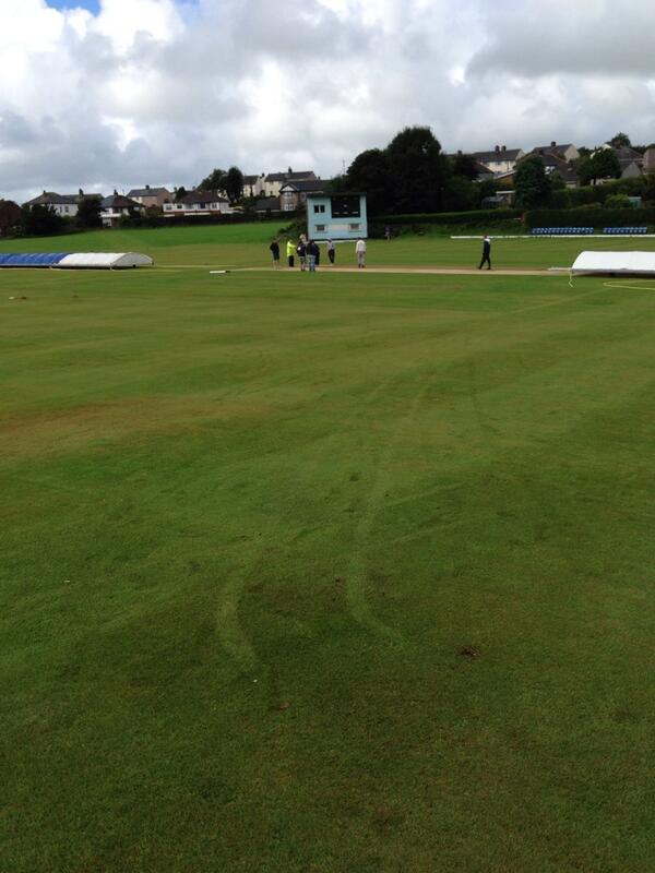 MillomCC's tweet photo. Covers are off #SurvivalSaturday #MCC http://t.co/IVrd58BzYw