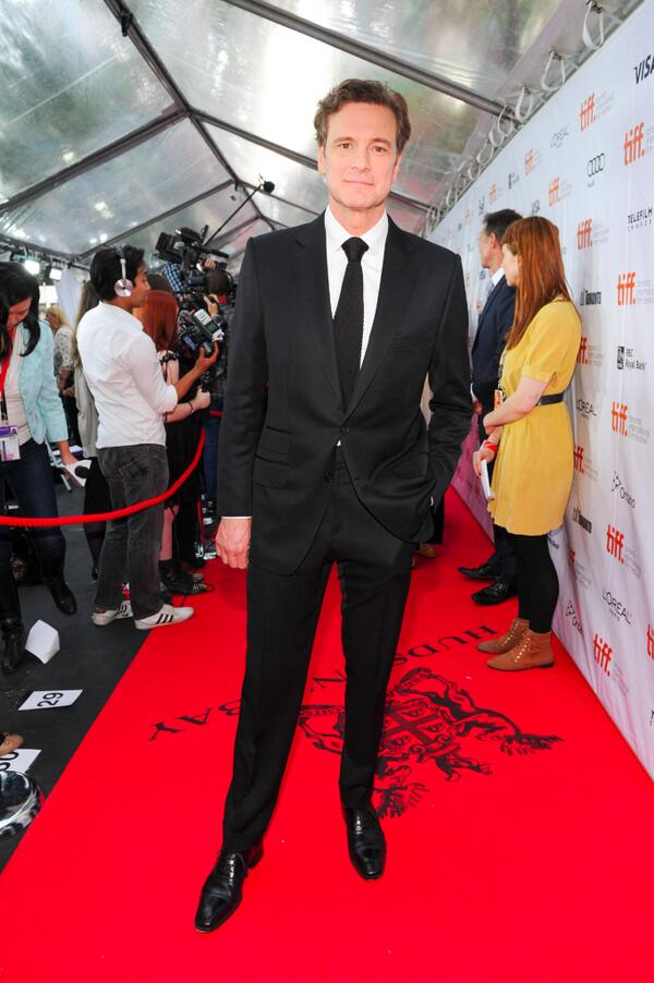 KeithDaniel13's tweet photo. “@TheHudsonsBayCo: Oh, hello, Colin Firth! We loved seeing you on the Hudson's Bay #TIFF13 carpet last night! http://t.co/gZszgkna3H” #firth