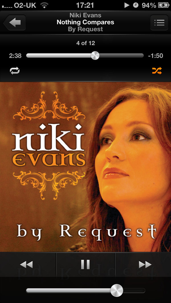 EmEmmiiEmz's tweet image. Listening to this beauty #NikiEvans #Beautiful #inspiration #Love