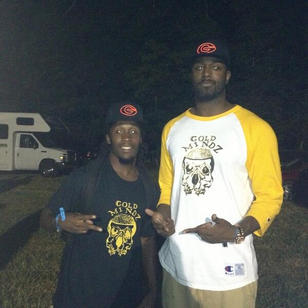 Fell in love with my new UGA SnapBack ☺, #Salute to <a href="/StaticFabric/">StaticFabric</a> #GoldMindz