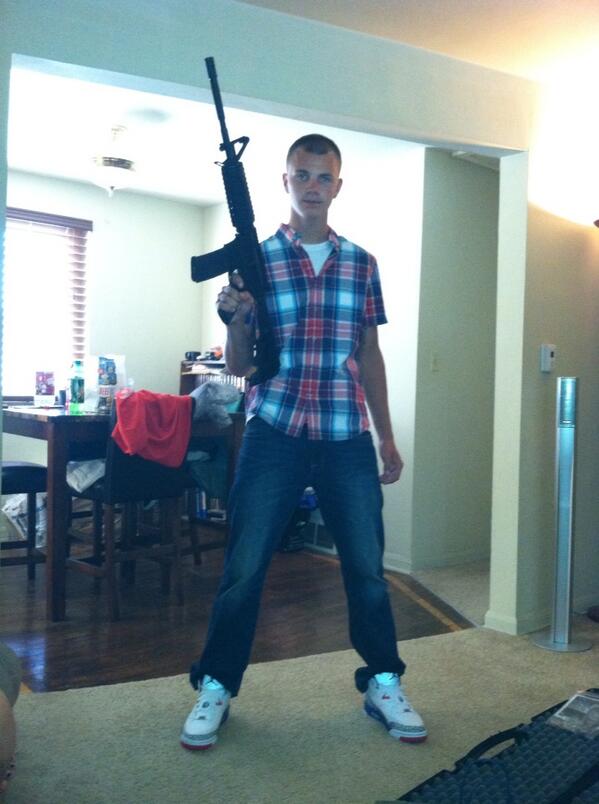NathanHammond2's tweet photo. Choppa on deck http://t.co/4BkuzSuXZo