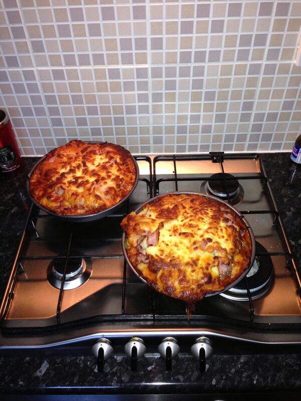 AndrewButler84's tweet image. Man made Chicago town pizza pies