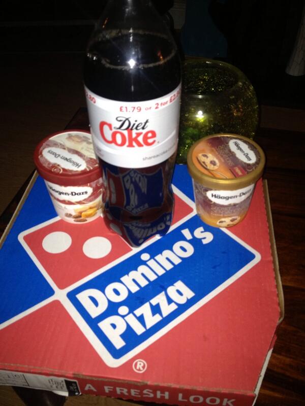 Adsthetics's tweet image. We're dieting this week so were behaving ,only having half each and diet coke...#defication #goodboys @iDanieIB