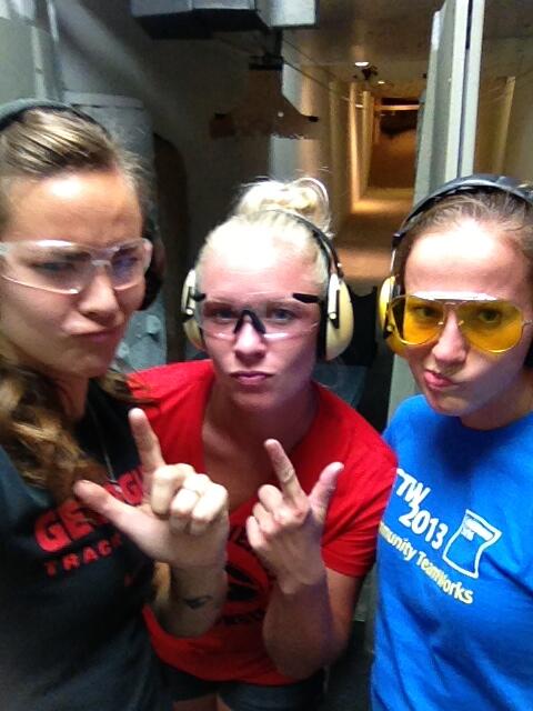 NicoleLomi's tweet image. Some people go to the football game, we go shooting!!! #muchmorefun #dangerous #LoveIt