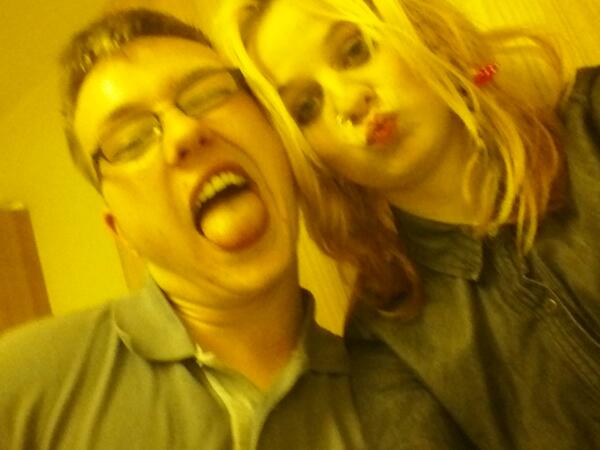 emzhin's tweet image. Me n chirs babe #harshcosbbsz #perfext isk im zoxdink