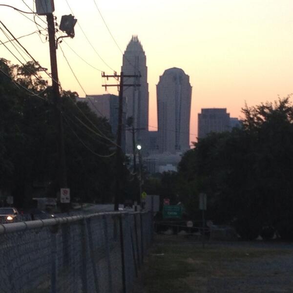 neelyabernathy's tweet photo. This sunset ❤ http://t.co/wmWPZH9GWr
