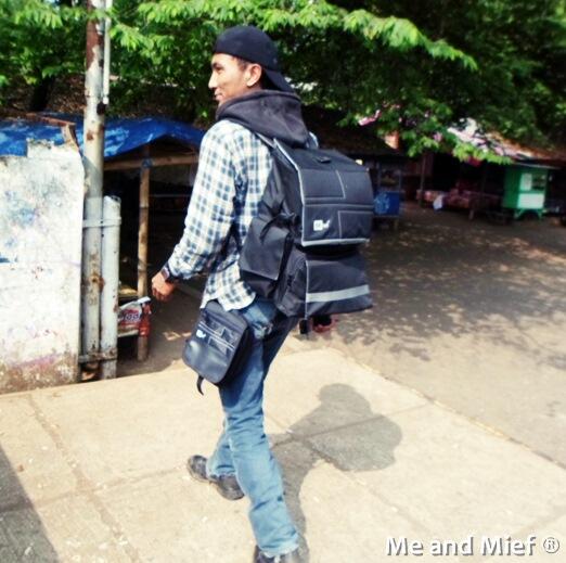 exxlusive @kezofnight with Exclusive Bag Box'r, Cap and Small Bag Gadget Box'x !! <a href="/miefproducts/">Mief Manufacturing ™</a> :) Travel Done <m> :D