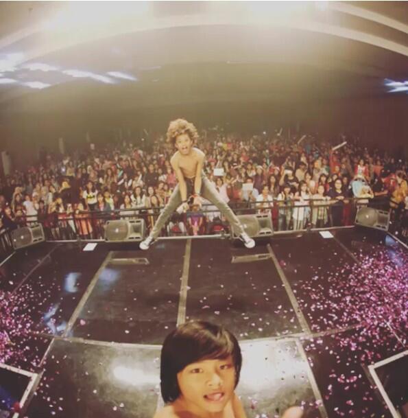 “<a href="/We_LoveCoboyjr_/">Coboy Junior</a>: Hey! ”