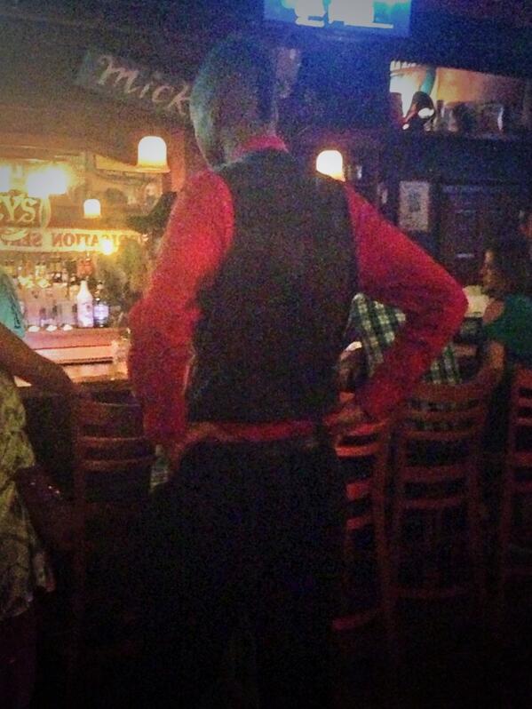 paczki25's tweet image. #FakeReporter: Excuse me sir, but is it prom night?