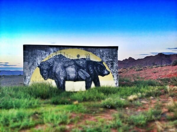 Marialeilah's tweet image. Spotting the art of the #PaintedDesertProject along Hwy 89 in Arizona. facebook.com/ThePaintedDese…