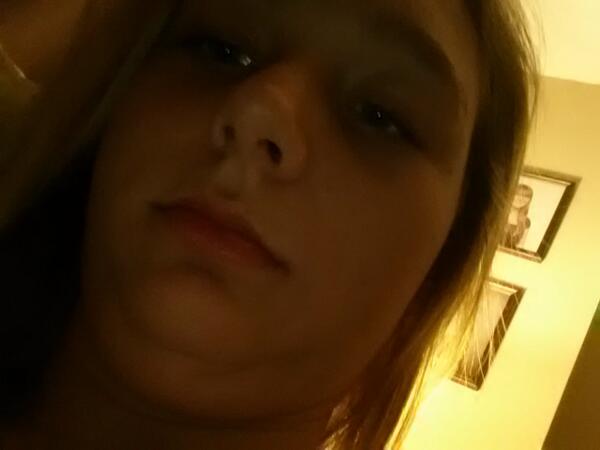 alexiisnavarro's tweet image. #2chins