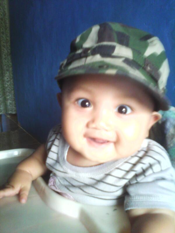 ayahiharaya's tweet photo. Ciap glak @dennyarivian @dindutriliani http://t.co/rjI5WrPqco