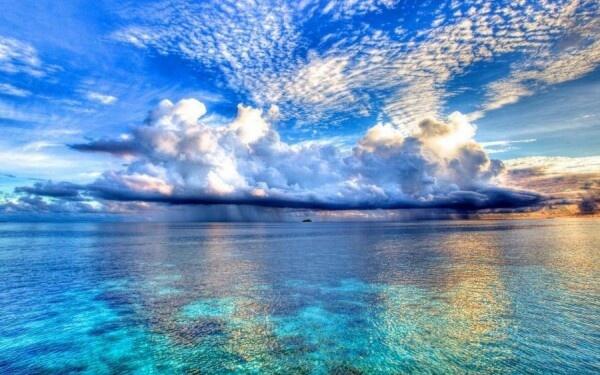 UntilEarth's tweet image. Clear sea water surrounding Bali.