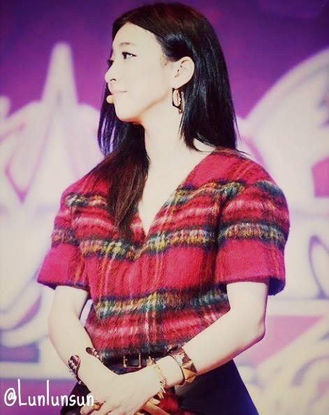 Lunlunsun's tweet photo. new ava http://t.co/kMjKqLYcMV