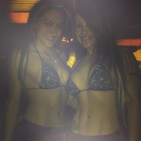 SoonerRodriguez's tweet photo. Baile q baile👯🎶 http://t.co/czIDuumOB8