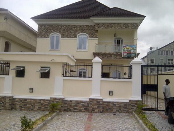 prop_solutions's tweet photo. 5bedroom duplex for sale lekki phase 1. 110m http://t.co/6VBT9e6avs