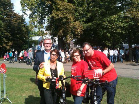 GuyVluggen's tweet image. Ook wethouder @AlbertNuss was vandaag in #Maastricht op de fiets! Tof.  #komopdefiets