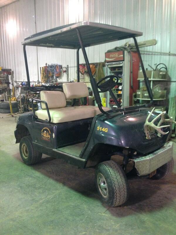 ConnorPaton_9's tweet photo. Lift and heavy duty bumper on the golf cart http://t.co/M9qtmlJNOE