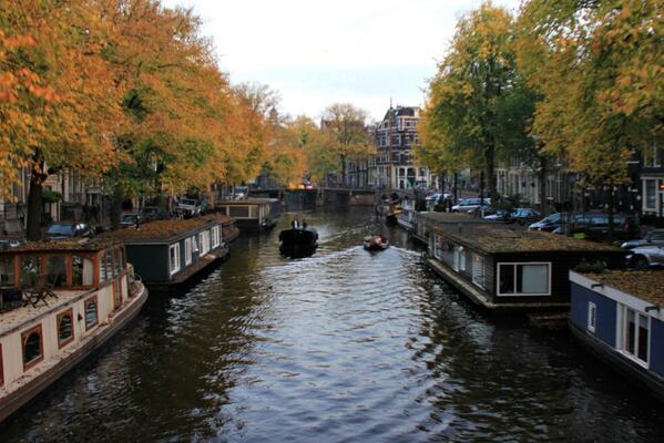 Pretravelguide's tweet photo. Ready for #autumn in #Amsterdam? A city so beautiful in every season. http://t.co/BT9iFrWXe9