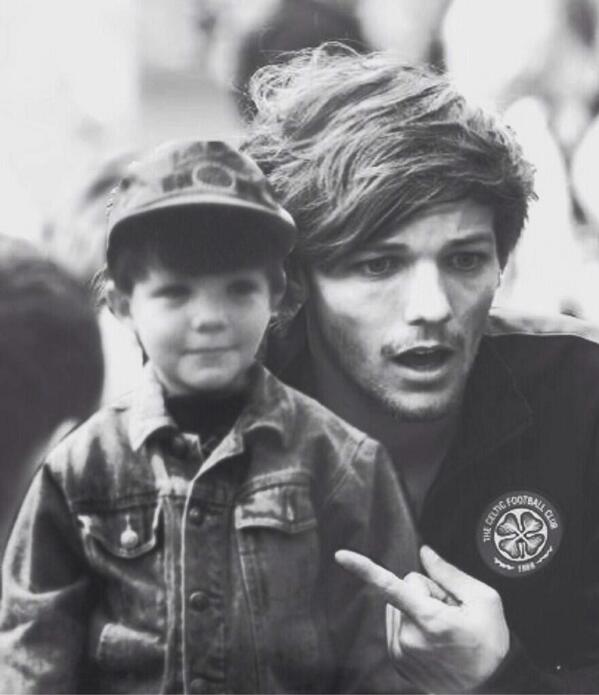 Larry_TapDatAss tweet picture