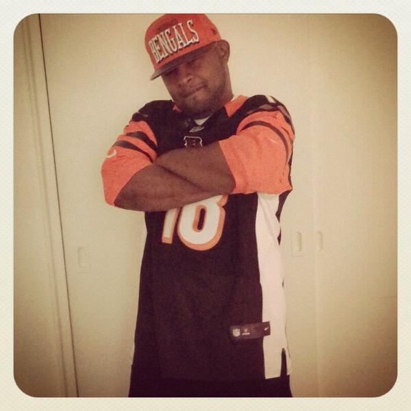 BigBarAli's tweet image. I need that hat where you get it? «@CHP_Slic #repyoteam #WHODEY #WhoDeyNation http://t.co/k2J3wuHaLw»