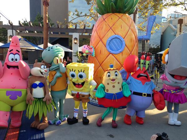 Nickelodeon's tweet image. The crew's all here at #Shellabration! We're having an awesome weekend at @unistudios Hollywood!