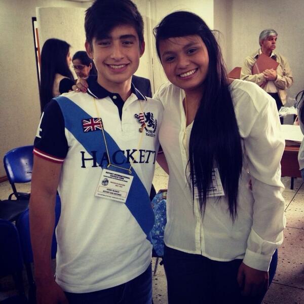 Interact_PIA's tweet photo. Aspirantes al intercambio -programa YEP @rotary @henrysblancoo @chongavelandia_ http://t.co/5gRvS5srua