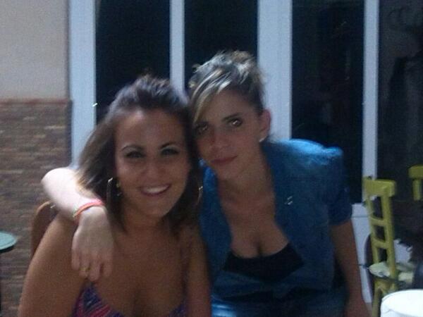 Yoanasanclement's tweet photo. Con mi xika guapaa @acei_Losada http://t.co/LrpIlIquYm