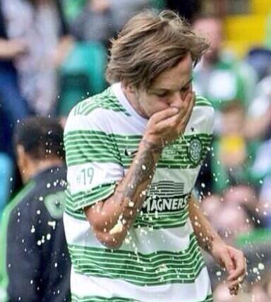 bandsftlarry tweet picture
