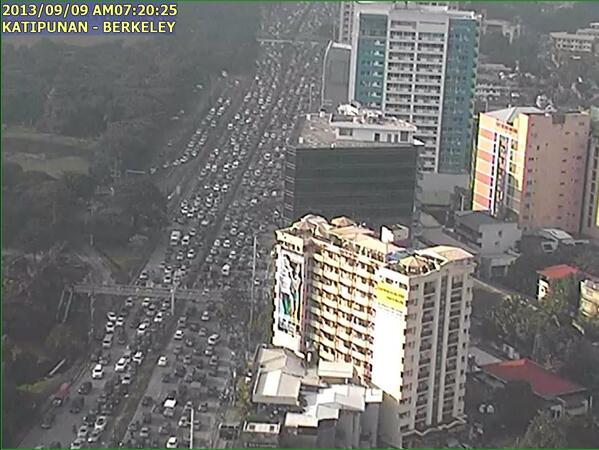MMDA's tweet photo. Traffic View of Katipunan-Berkeley as of 7:20 AM, #mmda http://t.co/wzLDQMBL4s