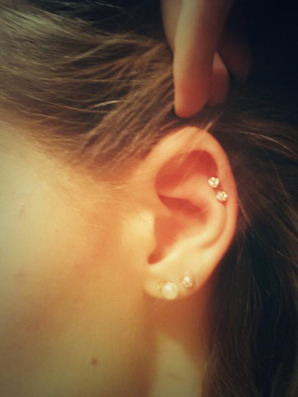 jamiedaboll's tweet image. What happens on break... 
#mallproblems