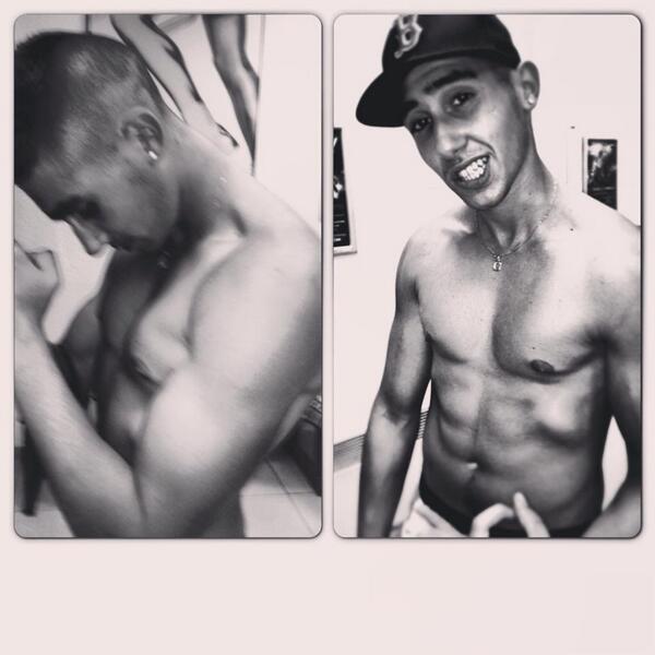 TuConaai's tweet photo. L'amitié Toujours Une Piéce a Double Face #TeamMusculation http://t.co/C72waQI1RP
