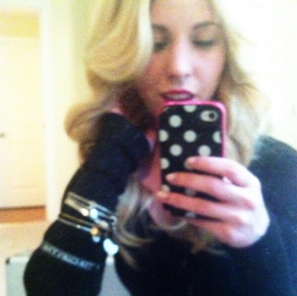 boldchronicles's tweet image. Sporting my @PMTSSchenectady bracelet for today's shoot @DC1Studios XOXO