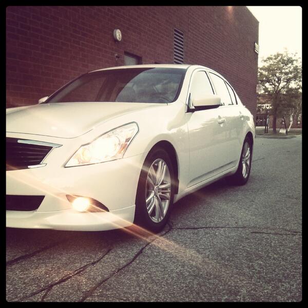 TougeTuning's tweet image. Brand new G37x on some #SwiftSprings #white #sedan #infiniti #G37x #AWD #lowered #comfy