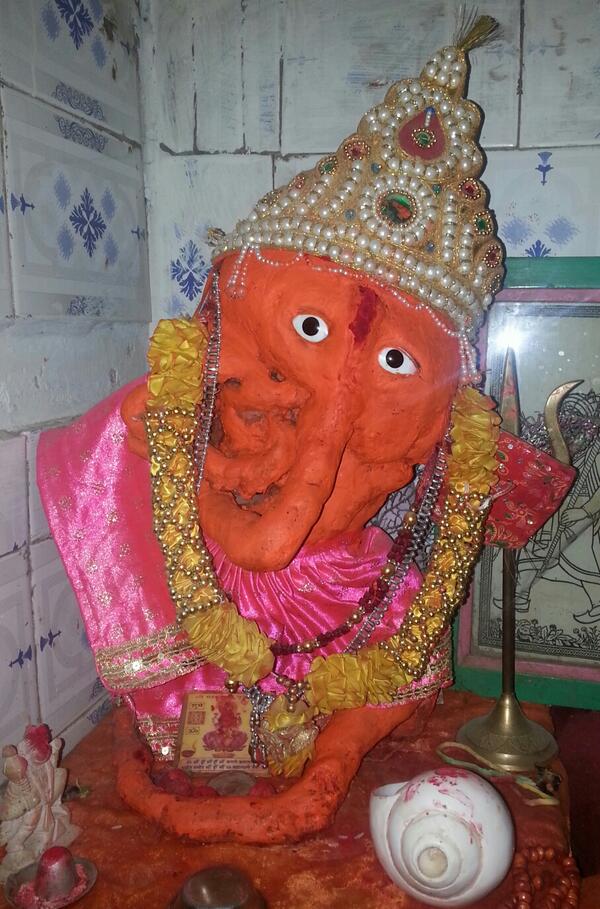pankajmodi58's tweet photo. Shri Ganeshay Namah http://t.co/pYBtbZGbJX