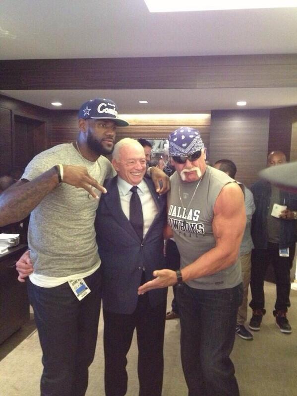 rmcwhorter's tweet photo. That's a whole lot of awesome in one picture.  #cowboys http://t.co/Shi2Jw6UN0