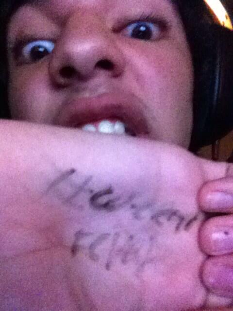 GabrielRotundo's tweet photo. @tenderkeith it's so clear like omg #weeniefever http://t.co/9AQAJr0ycj