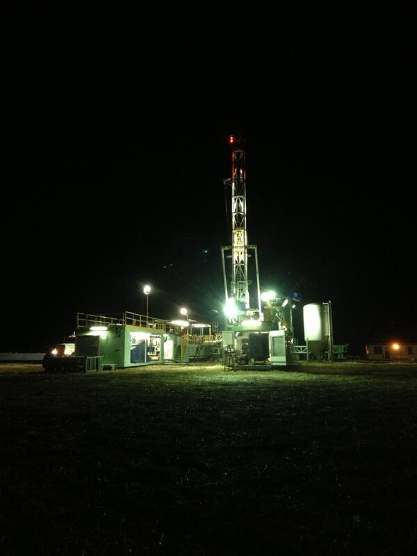 CurtisCalverley's tweet photo. Night riggin http://t.co/h9PgIJ2enj