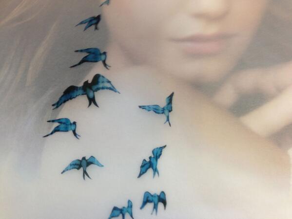 ddlovato's tweet photo. Tomorrow's the big day!!!! #StayingStrongTomorrow http://t.co/Kg75TPPe0Y