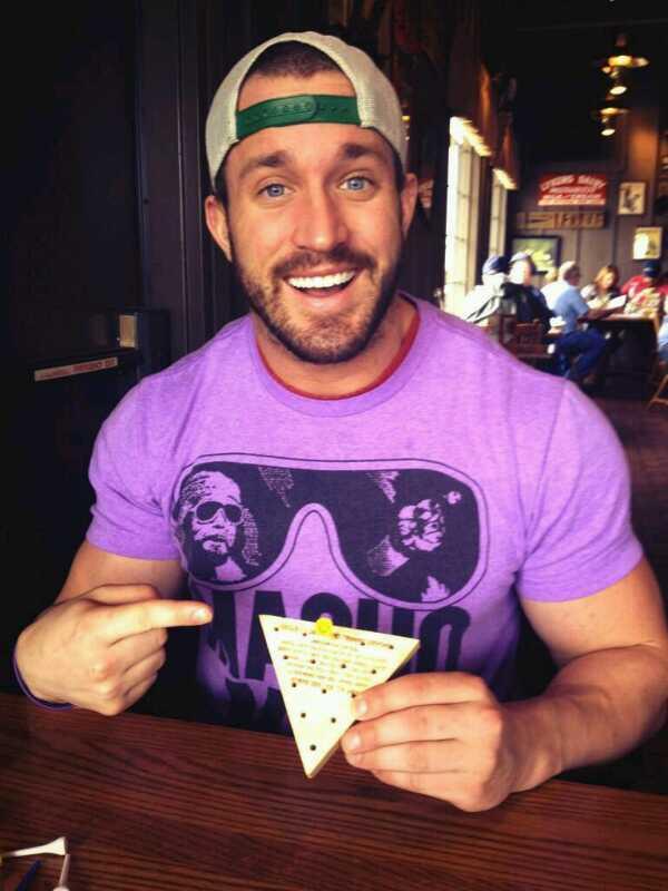 MariaKFake's tweet image. #ManCrushMonday *-*