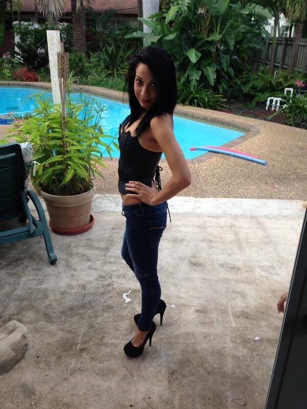 Miahurleyx's tweet photo. Off to http://t.co/uosZVu71ib @RealityKings http://t.co/kfL0or5a6z
