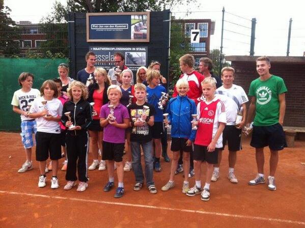 Groepsfoto winnaars #Clubkampioenschappen #TVdeHout 2013, bekijk het foto-overzicht deel 1! tvdehout.nl/photobook.aspx…