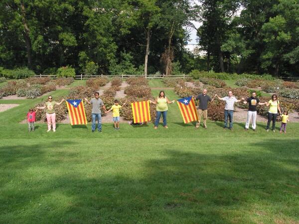 sansoriol's tweet photo. #viacatalanamon Via Catalana a Ann Arbor, Michigan (7/9/2013) http://t.co/0BXCrexRFy